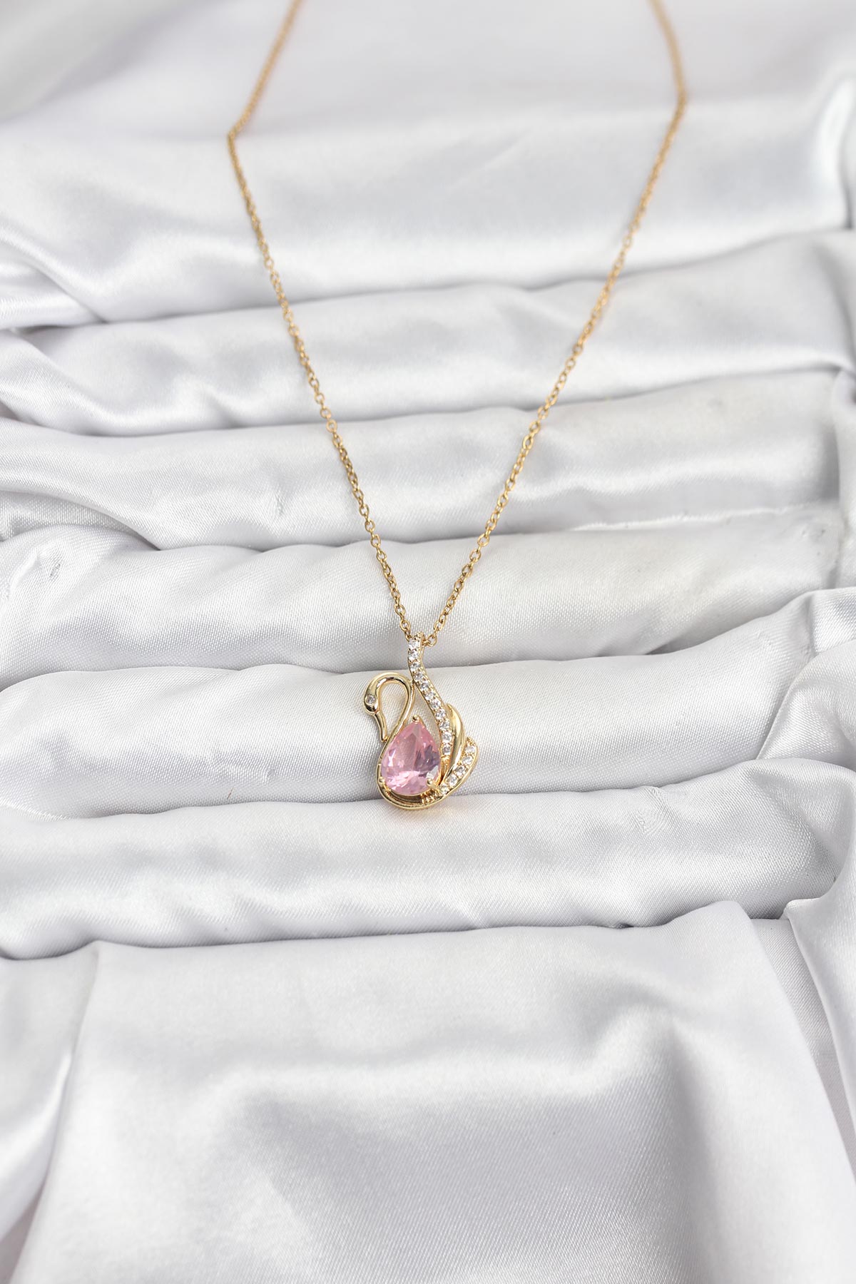 Çelik Zincir Gold Renk Pembe Kuğu Model Zirkon Taşlı Kadın Kolye 2