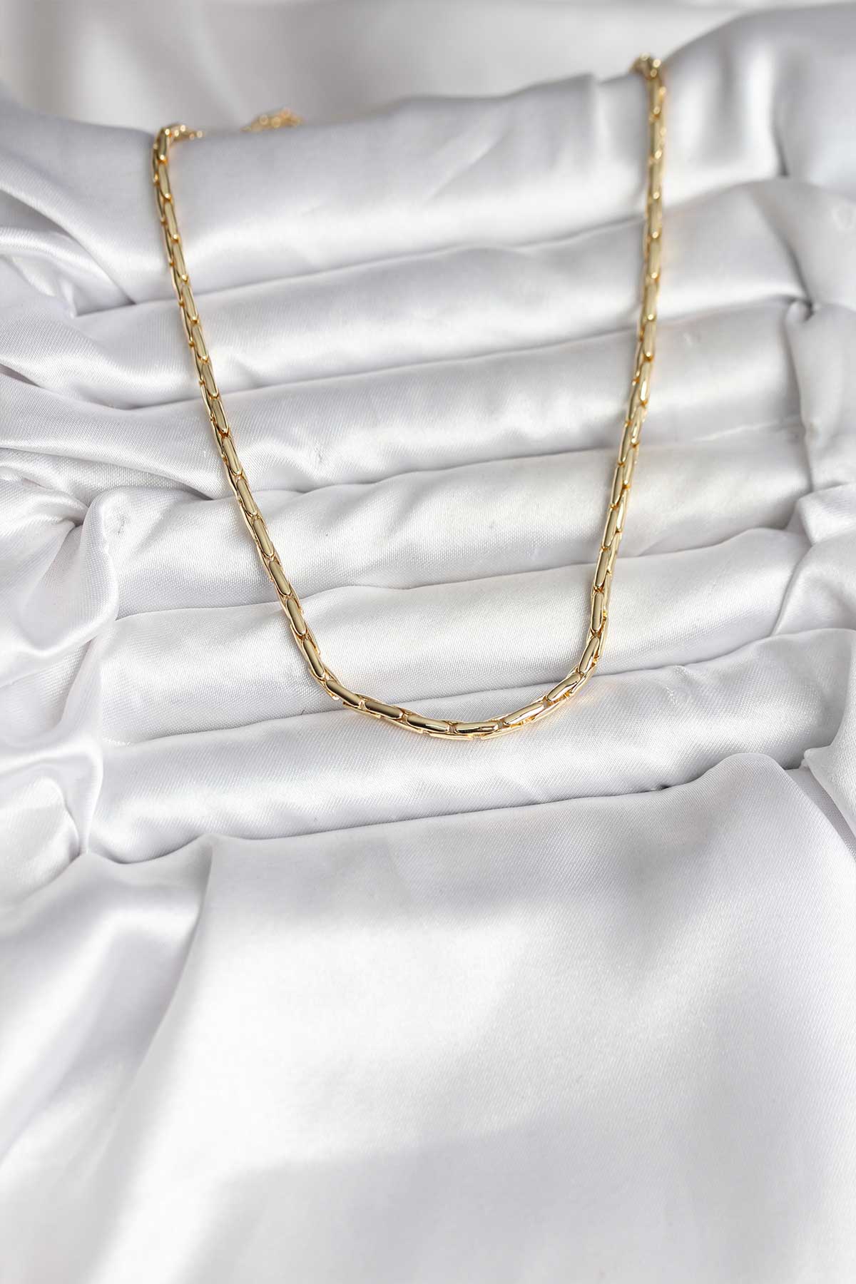 14K Gold Renk Kaplama Model CM Kadın Kolye 2