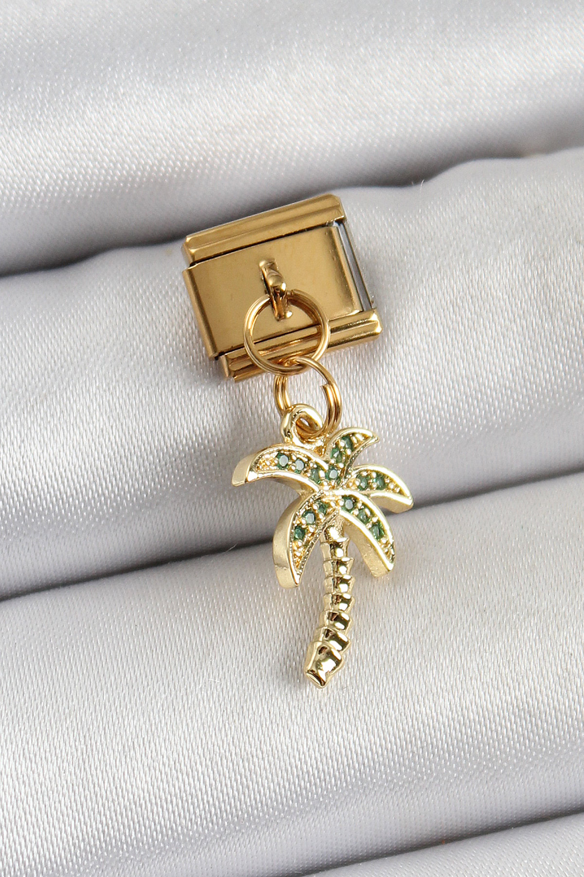 Çelik Sallantılı Zirkon Taşlı Palmiye Ağacı Model Gold Renk Nomination Charm