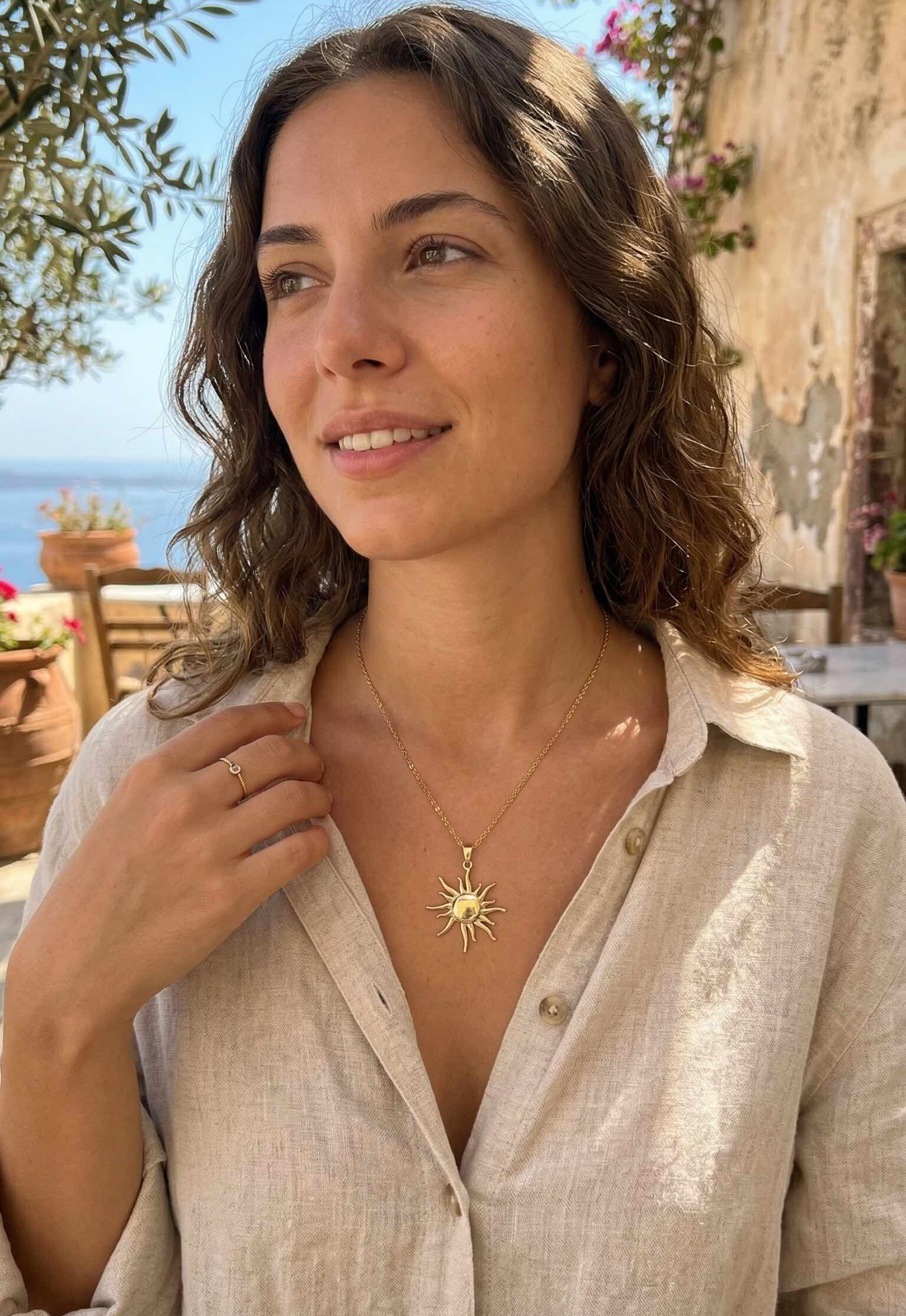 Çelik Zincir Gold Renk Güneş Model Kadın Kolye