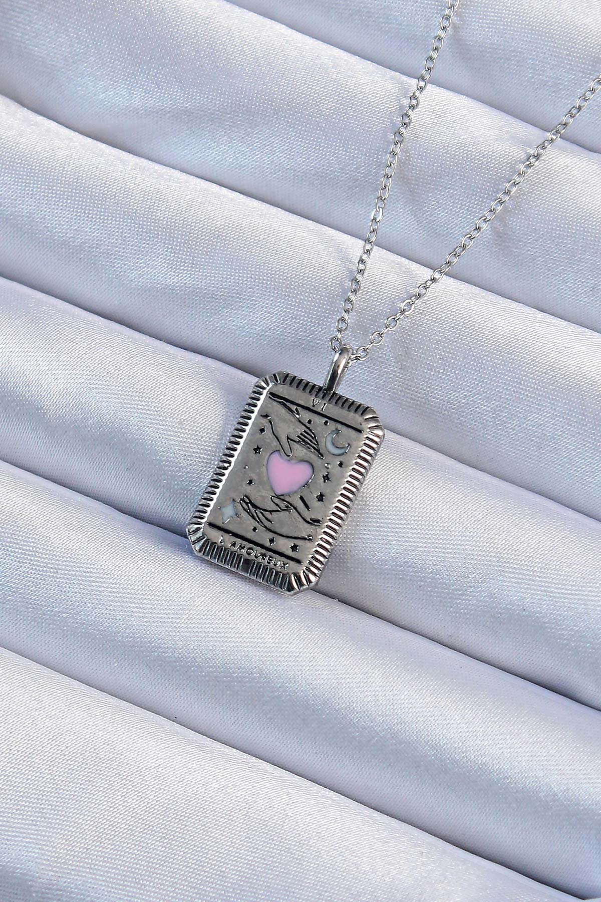 Çelik Zincir Eskitme Gümüş Renk Pembe Mineli Kalp Figürlü Tarot Kolye