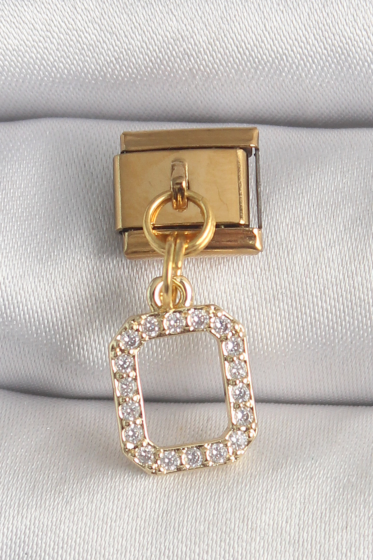 Çelik Gold Renk Sallantı Kare Zirkon Taşlı Nomination Charm