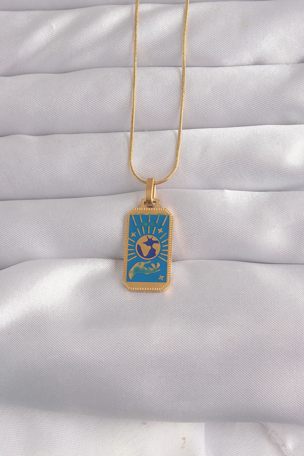 Çelik Gold Renk Mavi Mineli El Figür Tarot Kolye