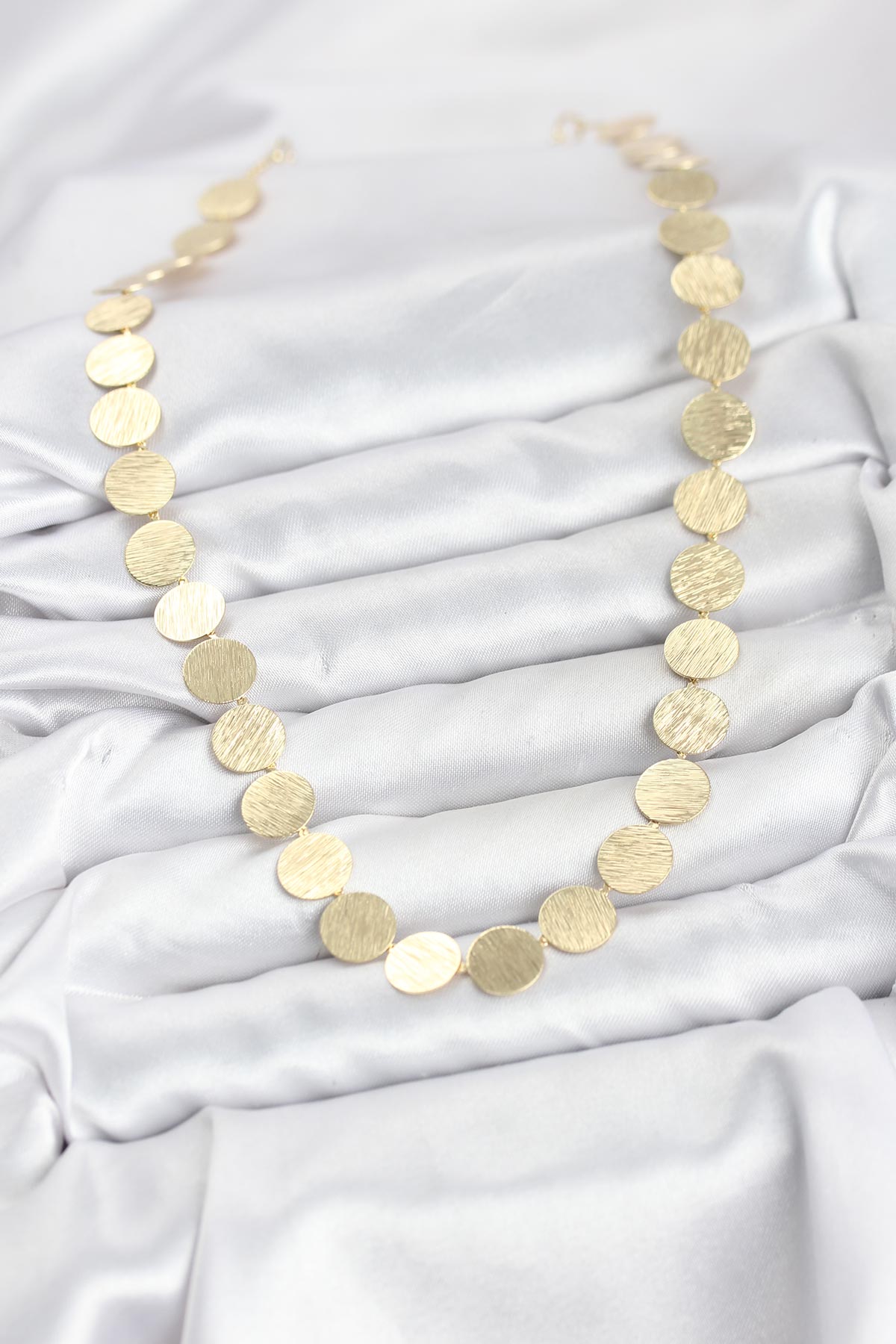 Yuvarlak Plaka Model Gold Renk Kadın Kolye 3