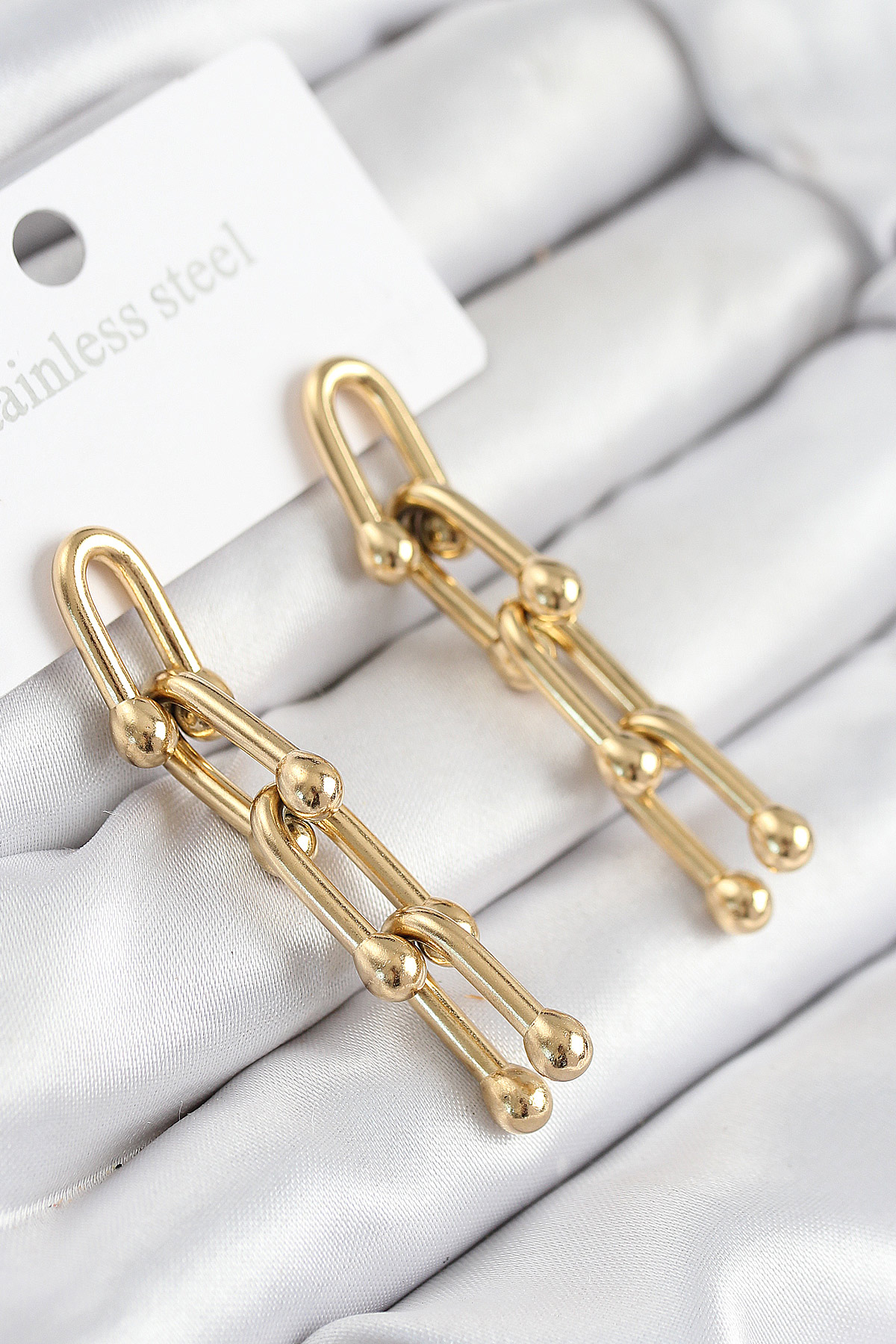Çelik Sallantılı Tifany Model Gold Renk Kadın Küpe