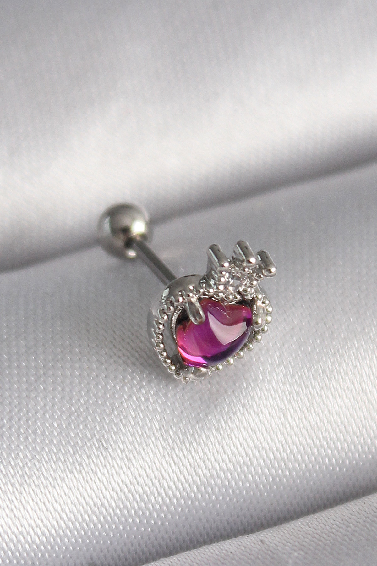 Çelik Gümüş Renk Pembe Mineli Kalp Zirkon Taş Detaylı Taç Tragus Piercing