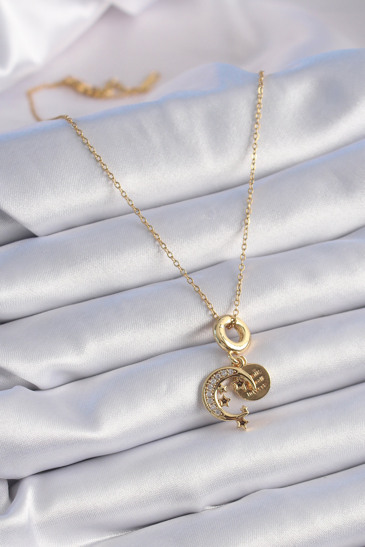 Çelik Gold Renk Zirkon Taşlı Ay Yıldız Model Charm Model Kadın Kolye 2
