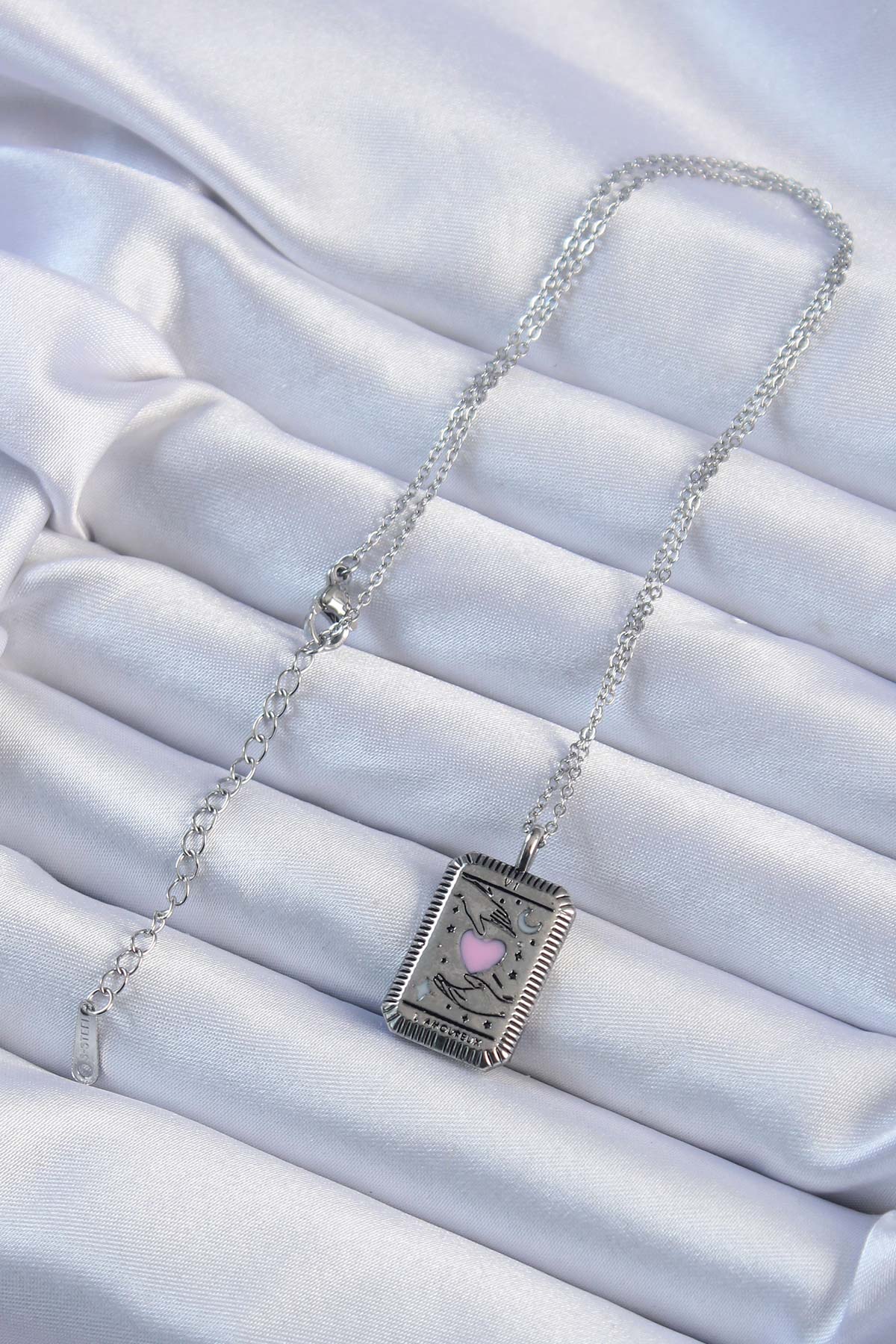 Çelik Zincir Eskitme Gümüş Renk Pembe Mineli Kalp Figürlü Tarot Kolye 2