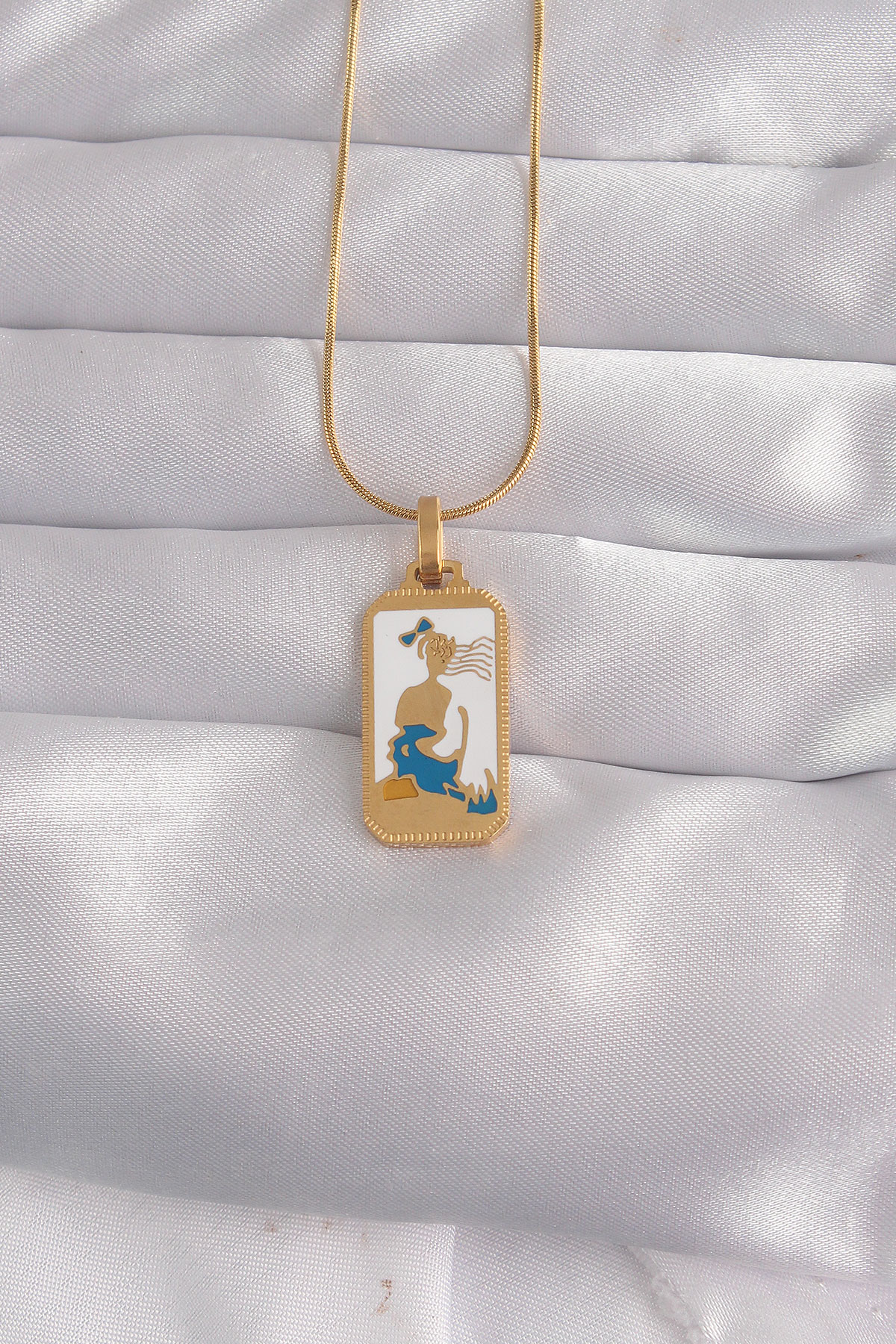 Çelik Gold Renk Beyaz Mineli Kız Figür Tarot Kolye