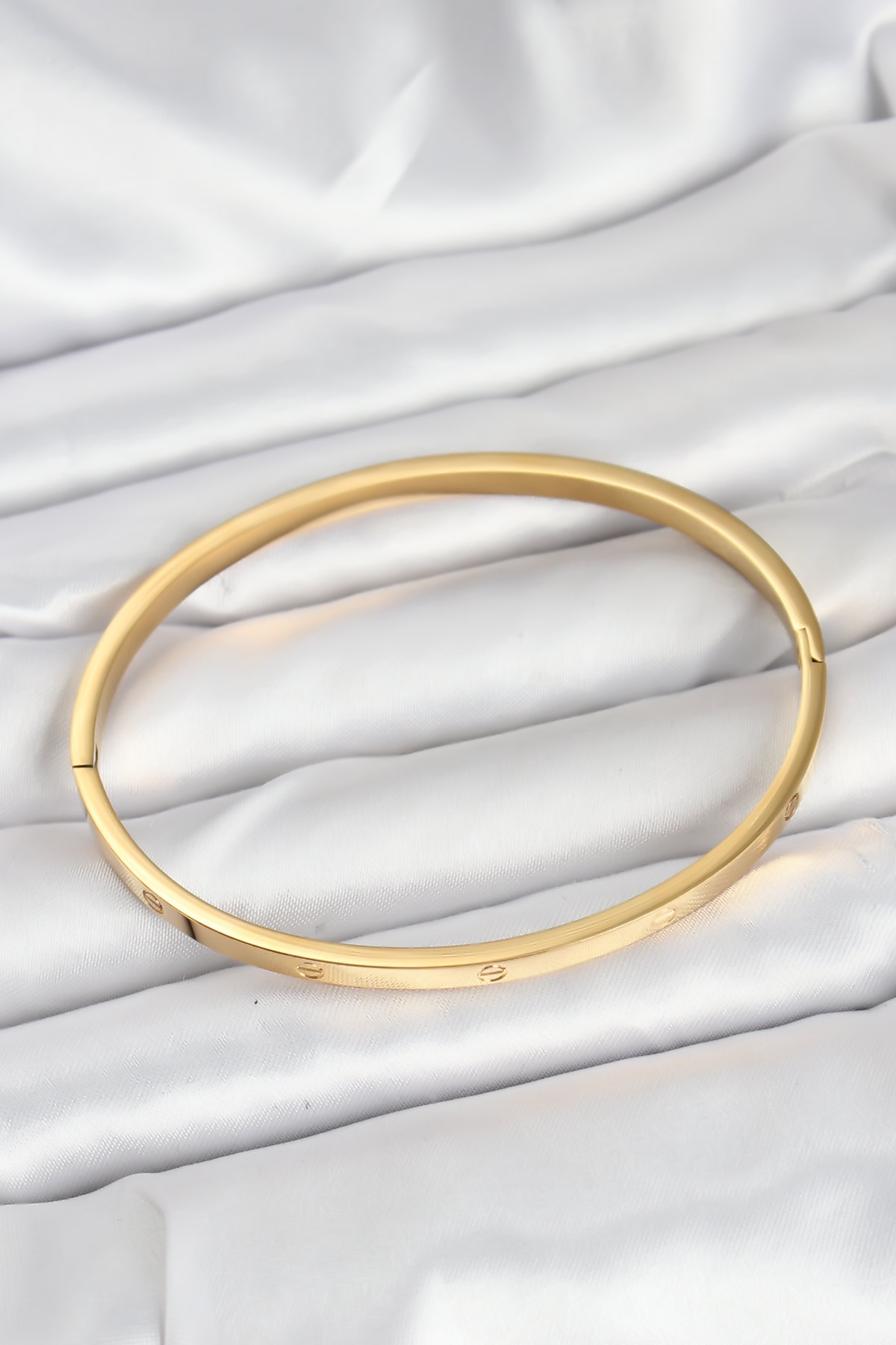 Çelik Gold Renk 65 mm İnce Kadın Kelepçe Bileklik 2