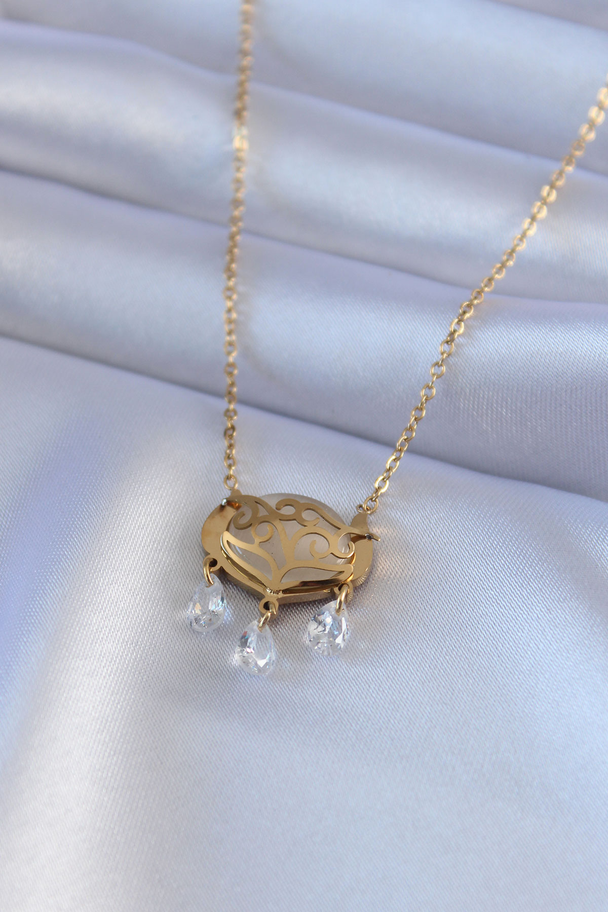 Çelik Gold Renk Lotus Model Zirkon Taşlı Kadın Kolye