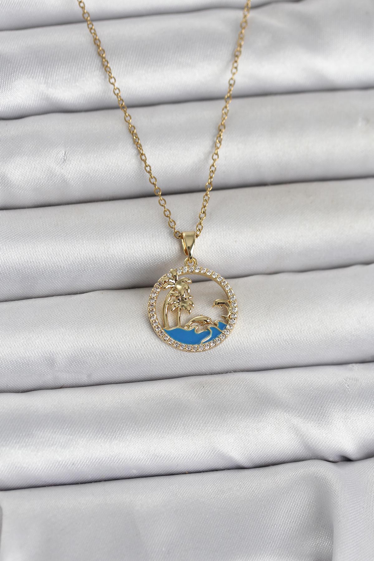 Çelik Zincir Gold Renk Zirkon Taşlı Deniz Temalı Kadın Kolye