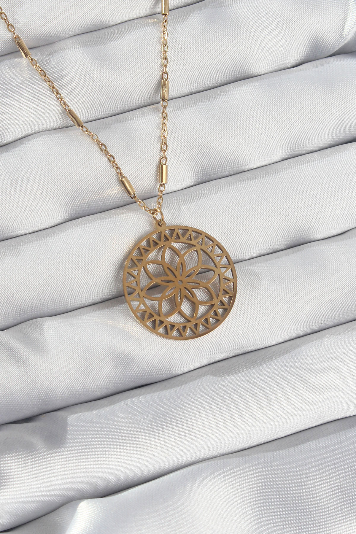 Çelik Zincir Gold Renk Lotus Model Kolye