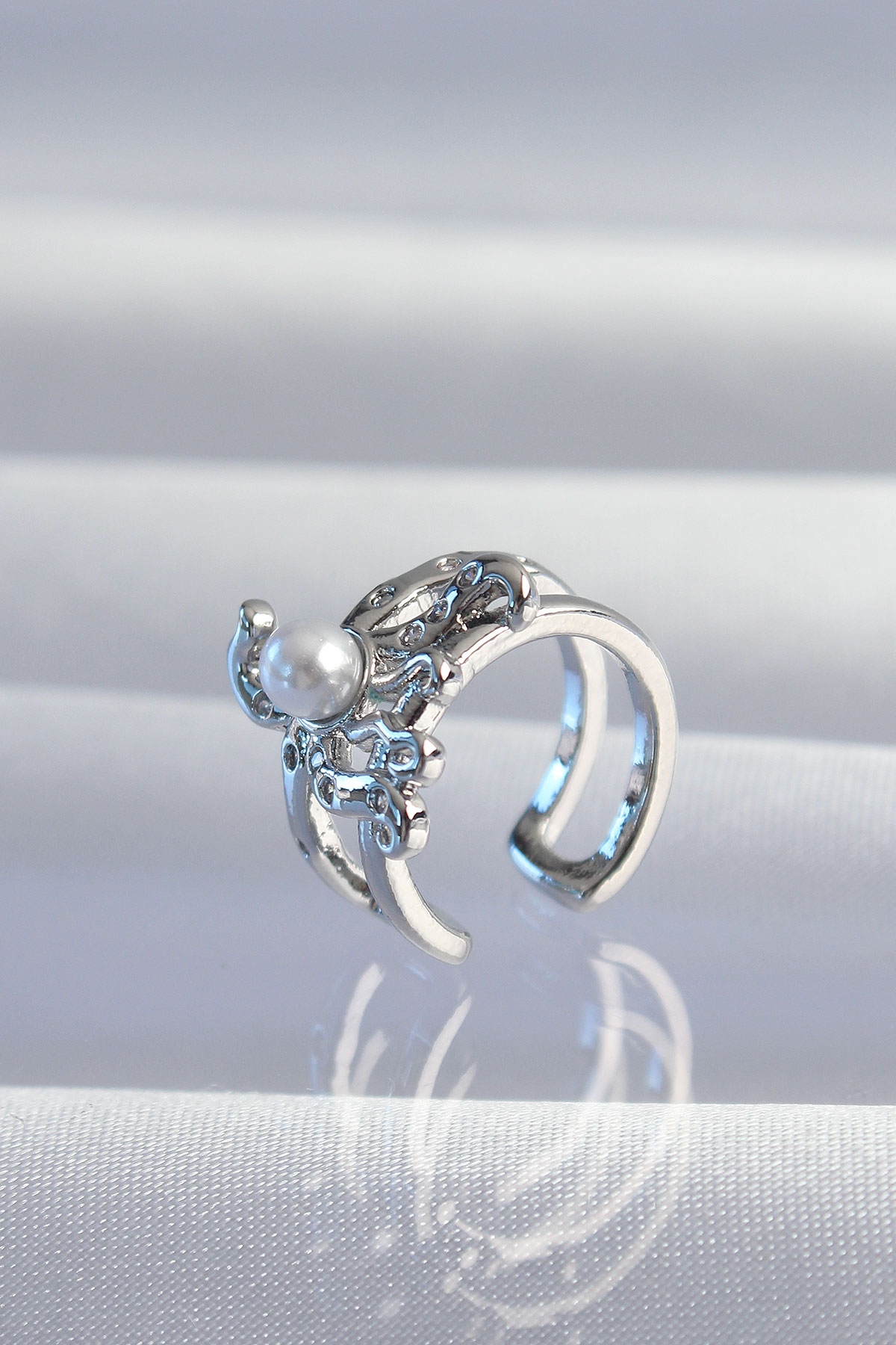 Pirinç Gümüş Renk İncili Ahtapot Earcuff Küpe 2