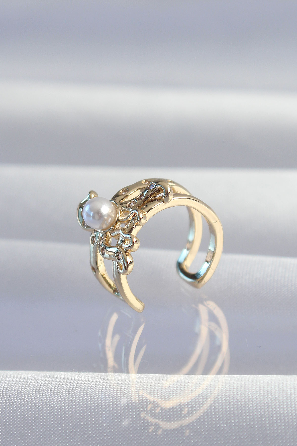 Pirinç Gold Renk İncili Ahtapot Earcuff Küpe 2