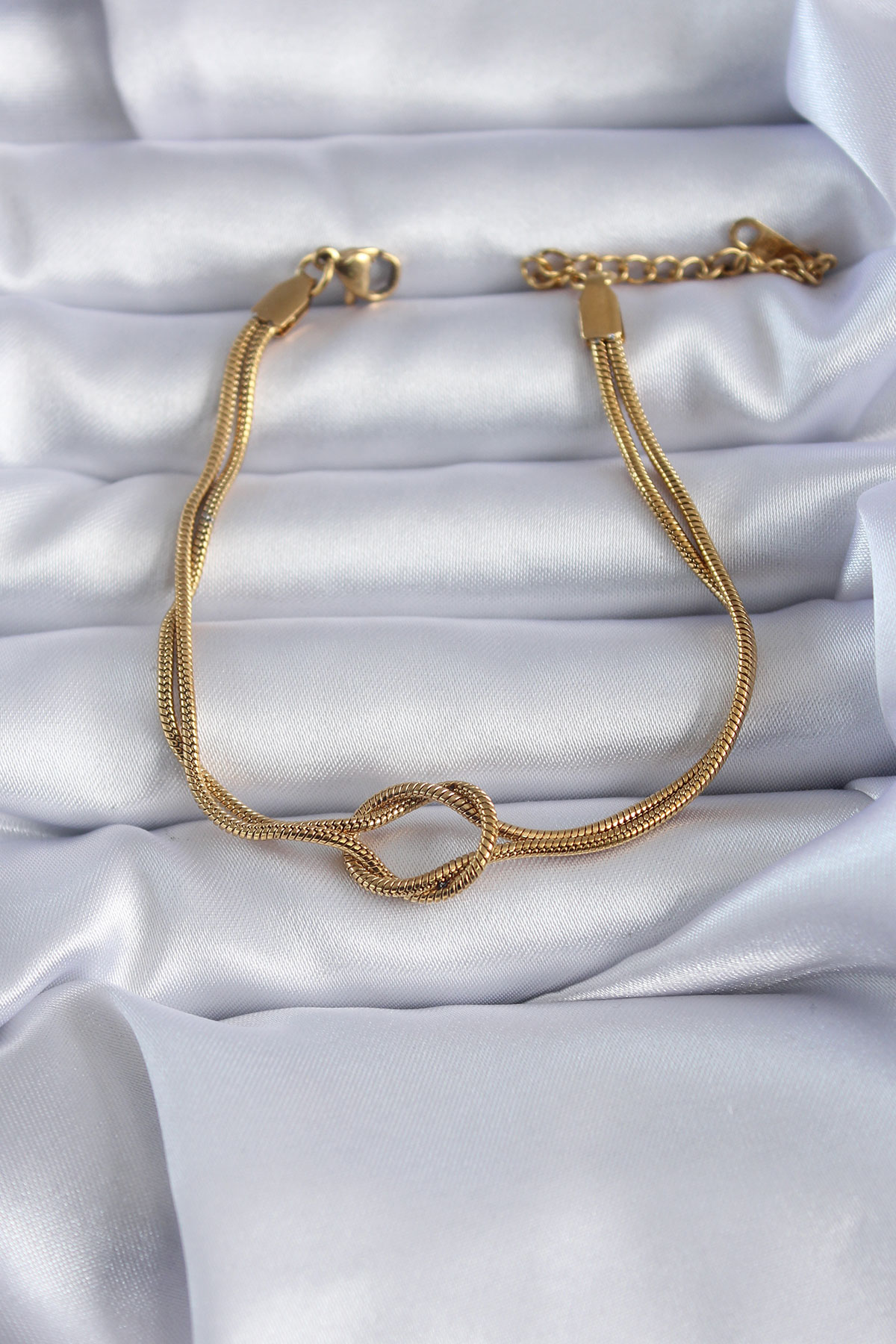 Çelik Gold Renk Düğüm Model Kadın Bileklik
