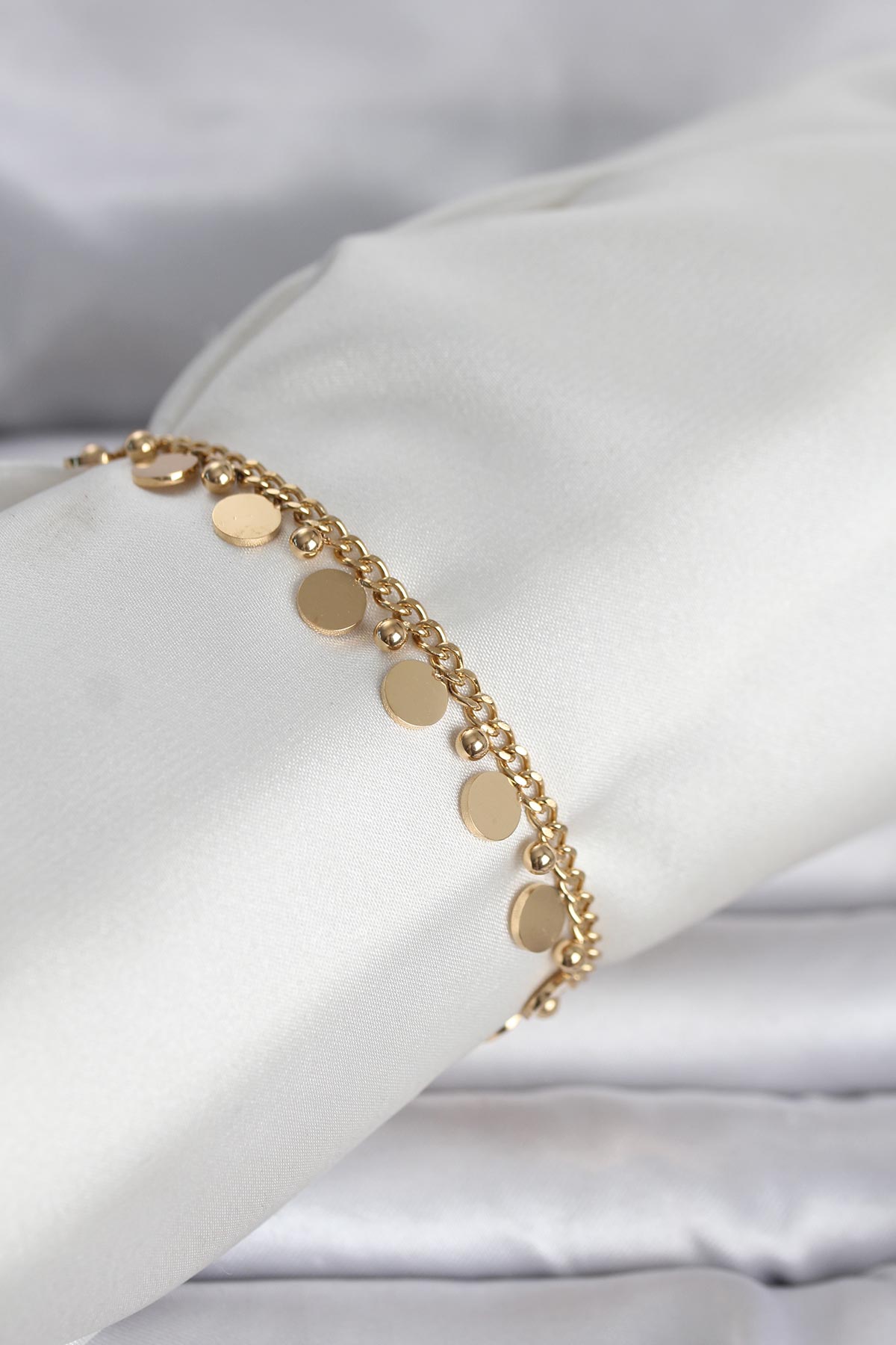 Çelik Gold Renk Pullu Model Kadın Bileklik