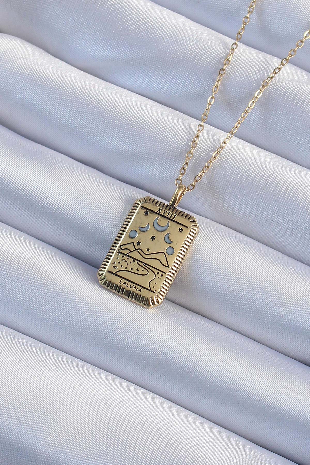 Çelik Zincir Eskitme Altın Renk Ay Figürlü Tarot Kolye