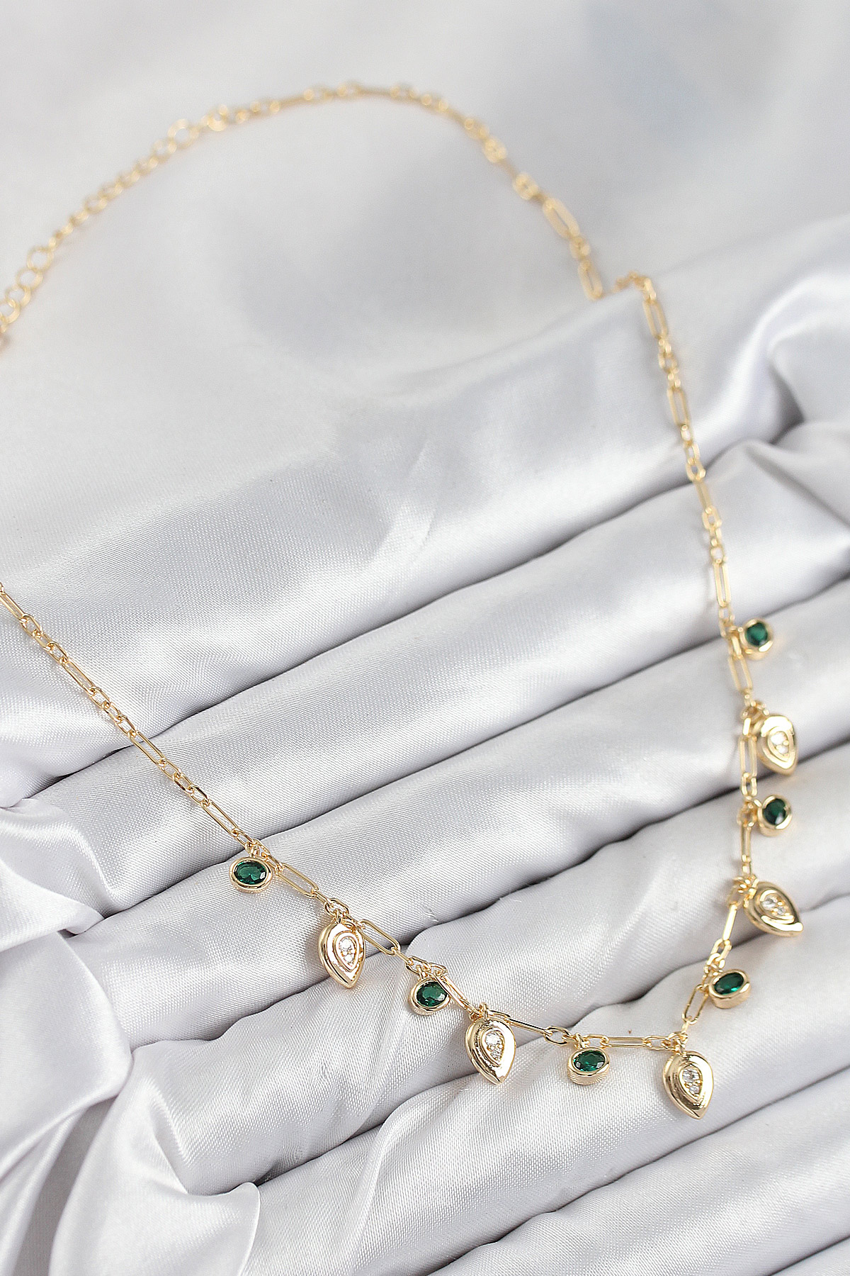 Pirinç Zirkon Taşlı Sallantılı Damla Model Gold Renk Kadın Kolye 2