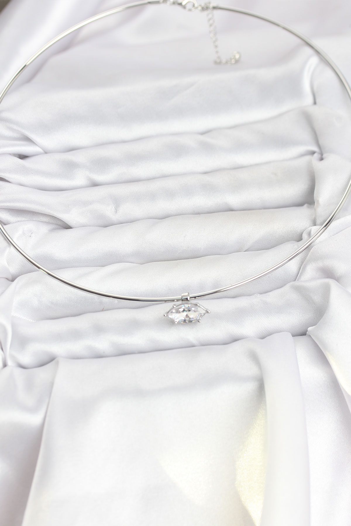 Pirinç Gümüş Renk Choker Model Zirkon Taşlı Kadın Kolye 3